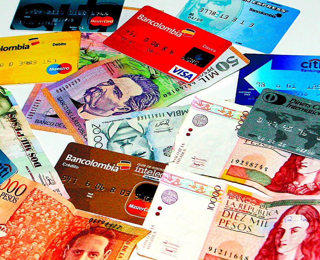 Los desembolsos de crédito en Colombia crecieron 15,4% anual a mayo de 2026, impulsados principalmente por la cartera comercial y las tarjetas de crédito, pese al aumento de las tasas de interés. FOTO EL COLOMBIANO