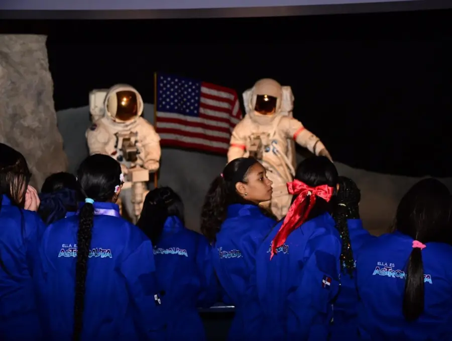 El programa Ella Es Astronauta busca acercar a niñas latinoamericanas al mundo de la ciencia, la tecnología y la exploración espacial. FOTO: Fundación She Is.