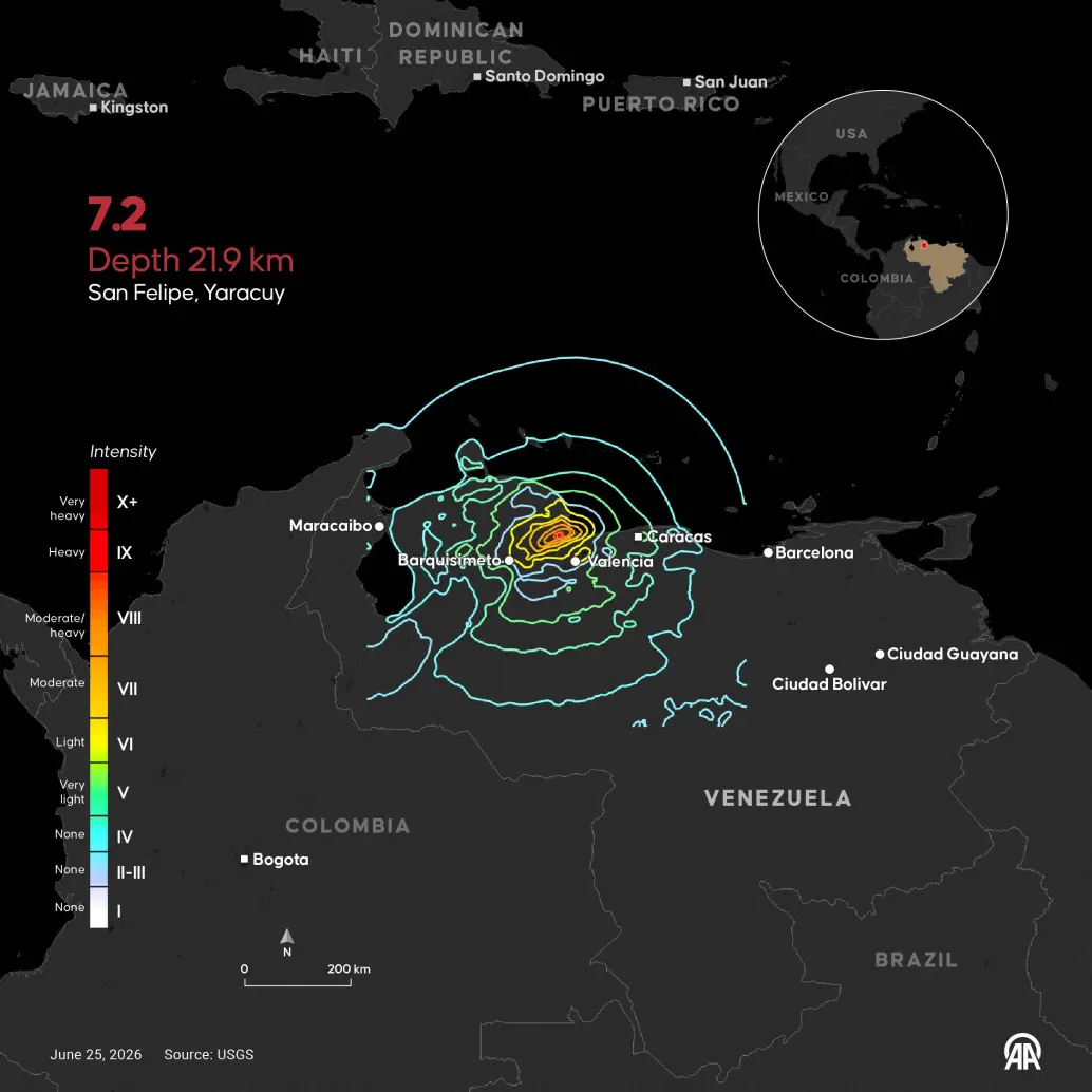 Hay edificios colapsados en el estado de La Guaira, la zona más afectada por los dos terremotos que sacudieron Venezuela el 24 de junio. FOTO Anadolu via AFP