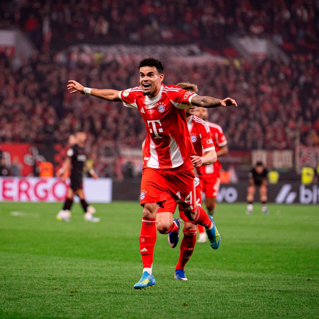 Luis Díaz puso el 2-0 a favor del Bayern de Múnich en la semifinal de la Copa de Alemania ante el Leverkusen. FOTO @FCBayern