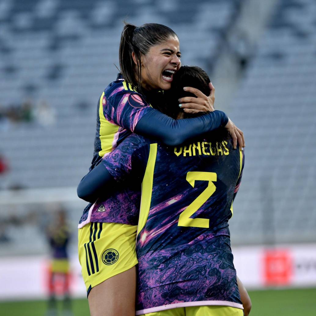 Las futbolistas Catalina Usme y Manuela Vanegas han sido dos de las estrellas de la Selección Colombia femenina en el torneo que se juega en Estados Unidos. FOTO: TOMADA DEL X DE @FCFSeleccionCol