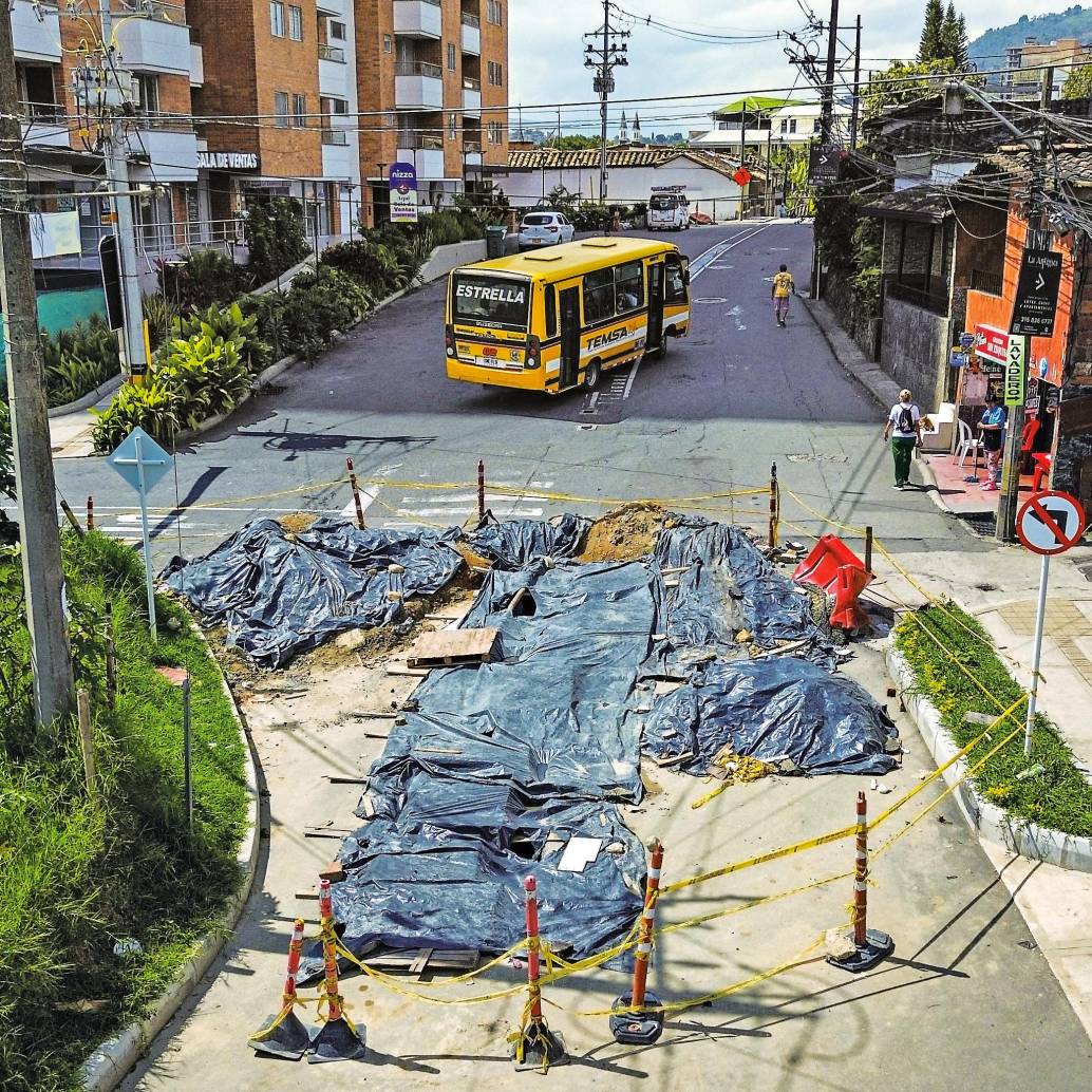 Obras en el sector La Ferrería, de La Estrella.<span class="mln_uppercase_mln"> FOTO</span> <b><span class="mln_uppercase_mln">Manuel Saldarriaga</span></b>
