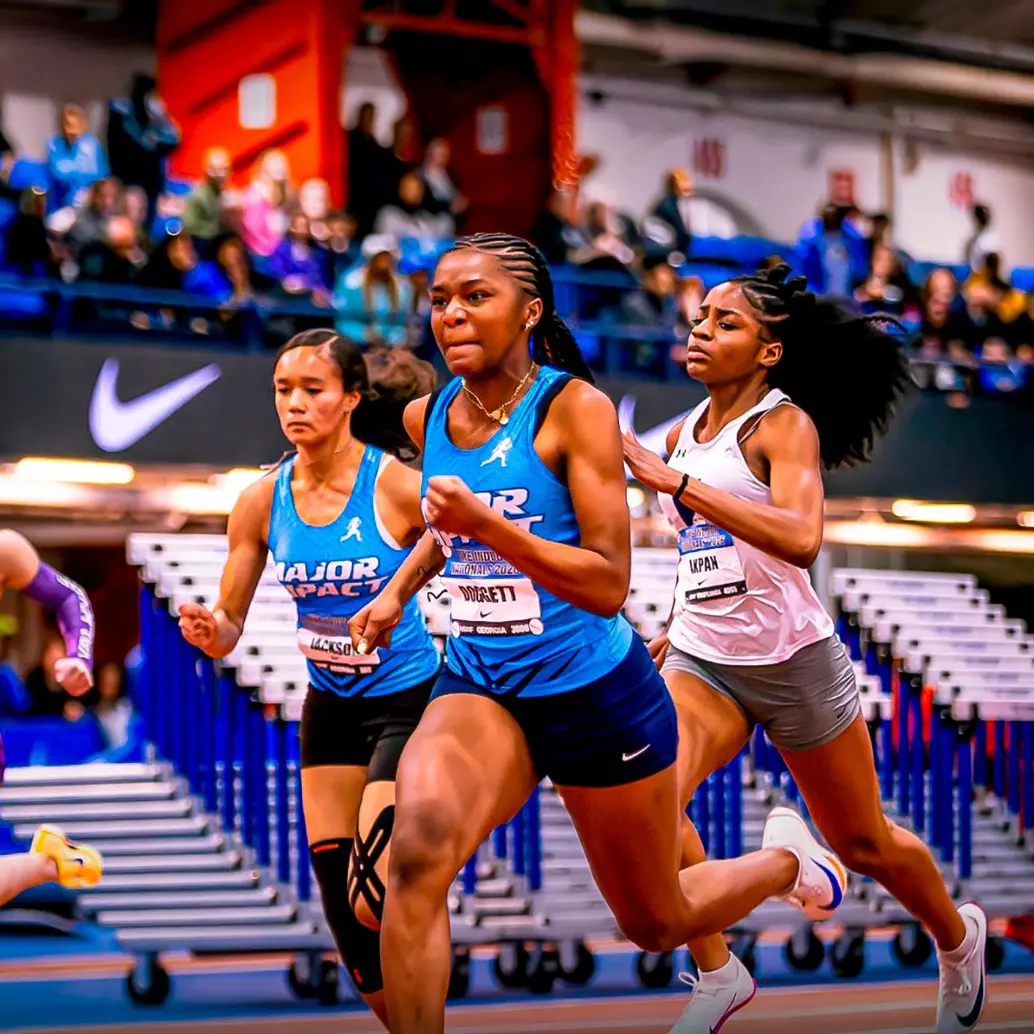 La estadounidense Melanie Doggett supera marcas de profesionales y se proyecta como una de las mejores velocistas de su país. Si continúa su progresión, podría ir a los Olímpicos. FOTO: Instagram Melanie Doggett 