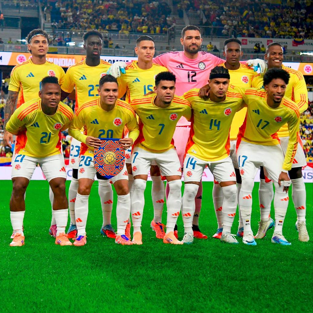 En la imagen el equipo que inició en el amistoso frente a Canadá. FOTO FCF
