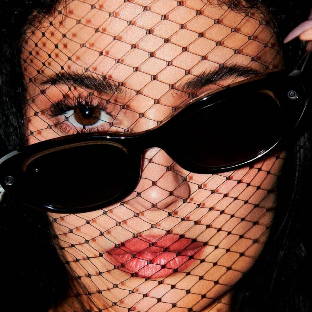 Kylie Jenner presentó en Nueva York las nuevas Meta Glasses, una colección que combina inteligencia artificial, diseño y funciones manos libres. FOTO Cortesía (@simonsaysdrip)
