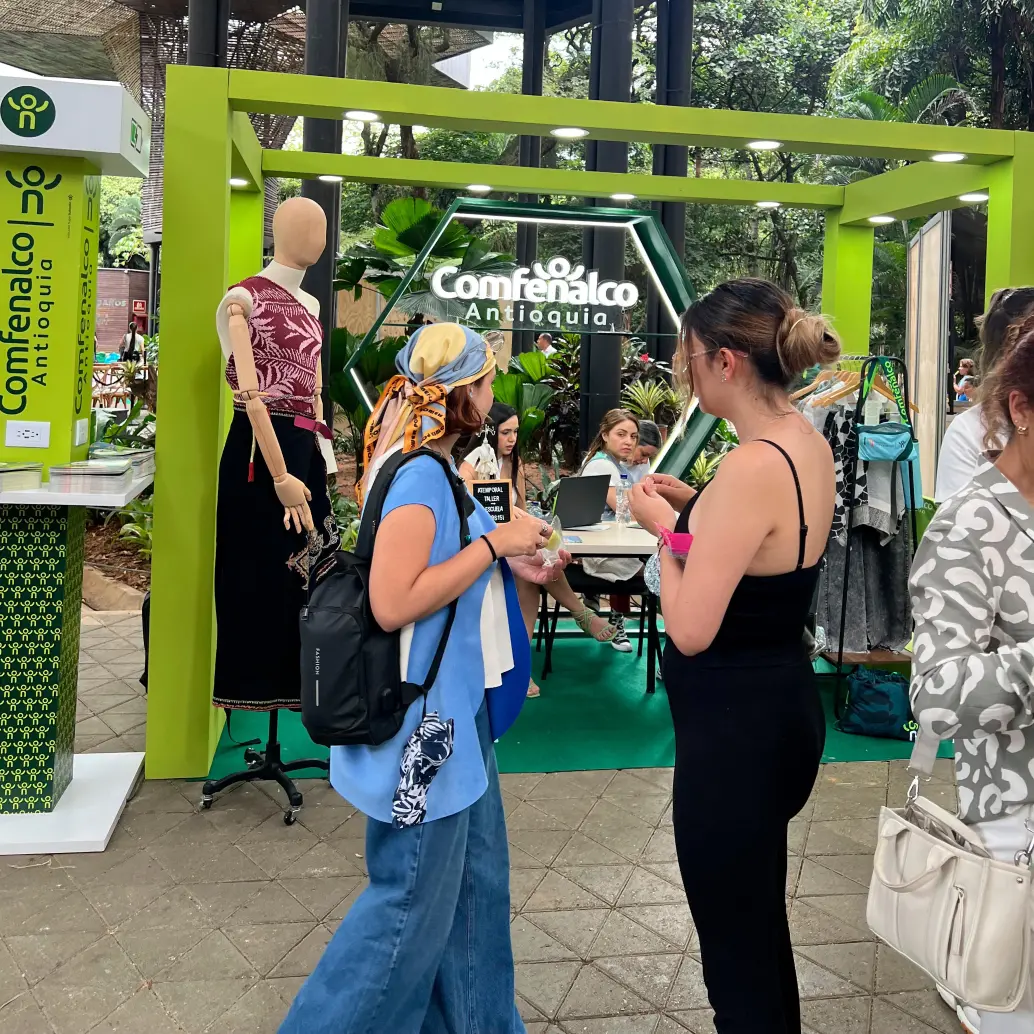 La caja Comfenalco Antioquia es centro de cuestionamientos por la prolongación de su intervención y decisiones financieras recientes. FOTO tomada de X