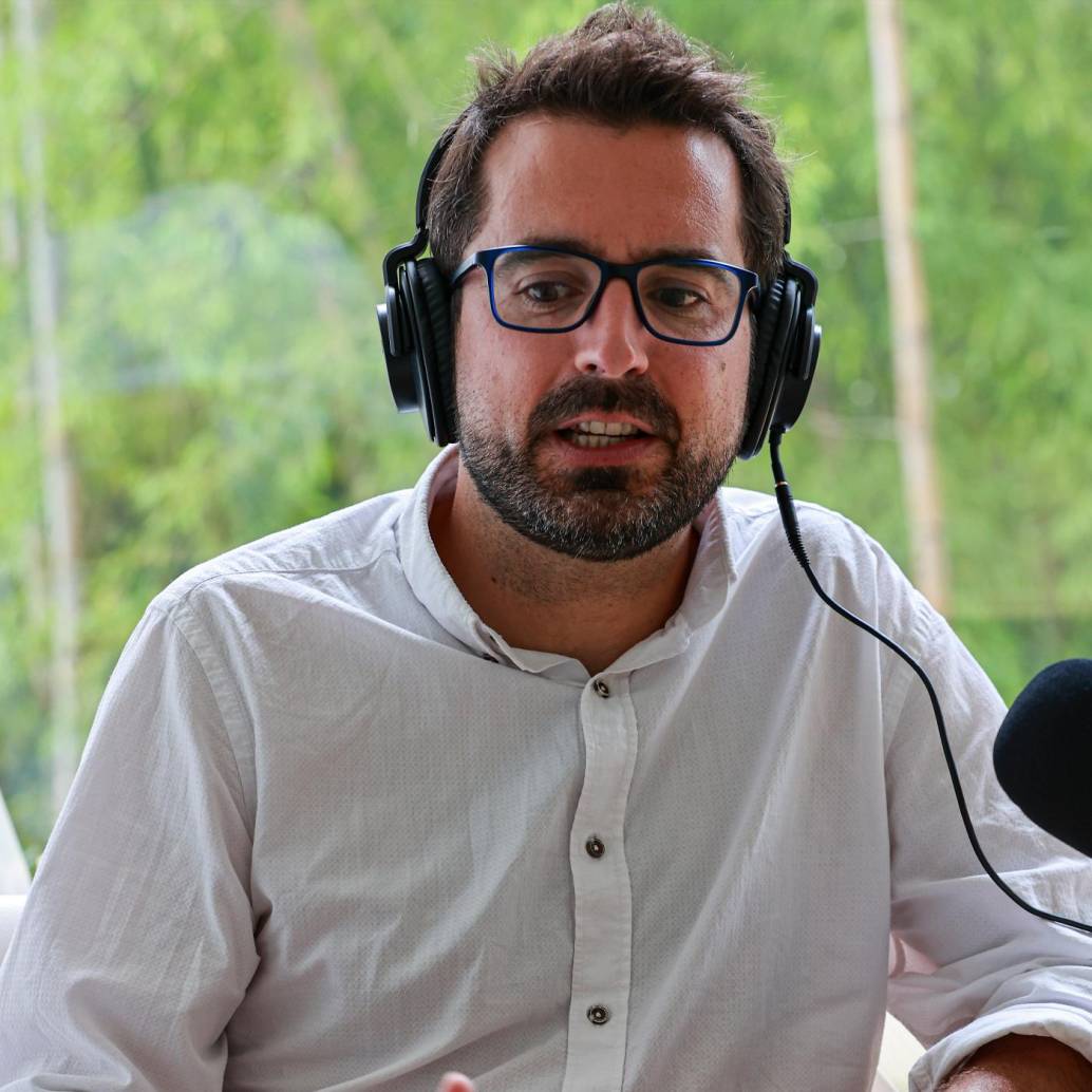 Borja Vilaseca, escritor y profesor de España, creador en Medellín de la Akademia, donde ofrece de manera gratuita educación emocional para los jóvenes Foto: Manuel Saldarriaga Quintero