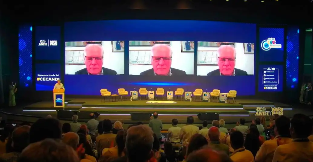 Miguel Uribe Londoño participó en el evento de la Andi por medio de una videollamada. FOTO: Captura de video
