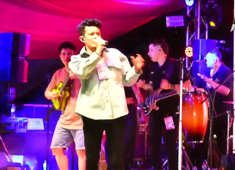 Varios grupos musicales deleitaron a los asistentes en el último Festival del Soltero en Chaguaní, Cundinamarca. IMAGEN TOMADA DE VIDEO. 
