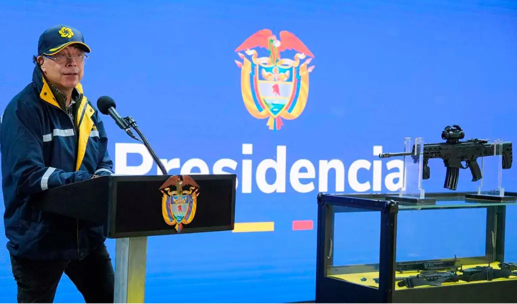 El fusil Jaguar fue presentado a la opinión pública por el presidente Gustavo Petro, el pasado 8 de mayo. FOTO: CORTESÍA DE PRESIDENCIA.