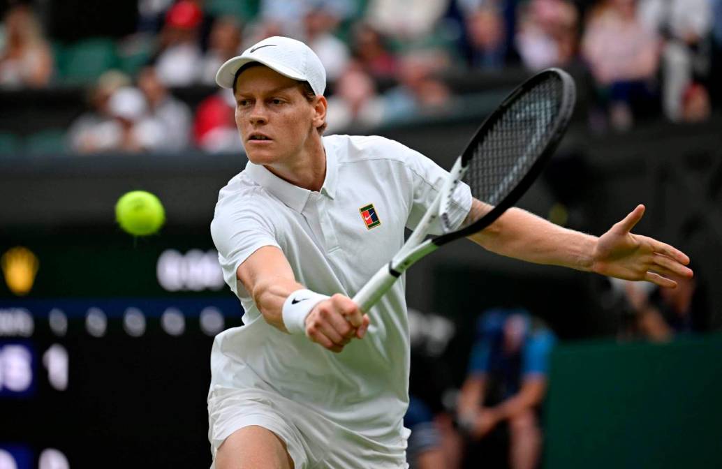 El número uno del mundo, el italiano Jannik Sinner, pasó a cuartos de final de Wimbledon<b>. </b>FOTO GETTY 