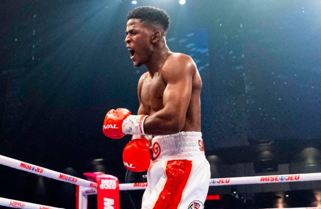 El colombiano Jhon Elin ‘El Tigre’ Orobio Siniestra celebra su victoria por nocaut la 17 de su carrera, esta vez ante Yomar Alamo de Puerto Rico.<b> </b>FOTO TOMADA @el_tigre_orobio