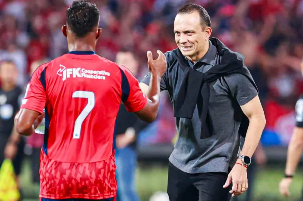 Independiente Medellín espera por su rival de la final, Millonarios y Santa Fe definen al otro clasificado. FOTO MANUEL SALDARRIAGA 