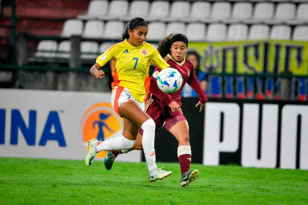 La delantera colombiana, María Alejandra Baldovino, nacida en Corozal, Sucre, es la goleadora del Sudamericano Sub-17FOTO CORTESÍA FCF 