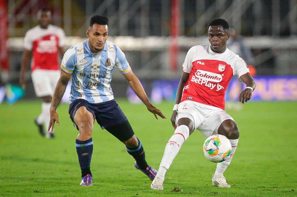 Deportes Tolima que venció como visitante a Santa Fe, recibe este sábado a los Cardenales en el Manuel Murillo Toro, de Ibagué. FOTO COLPRENSA