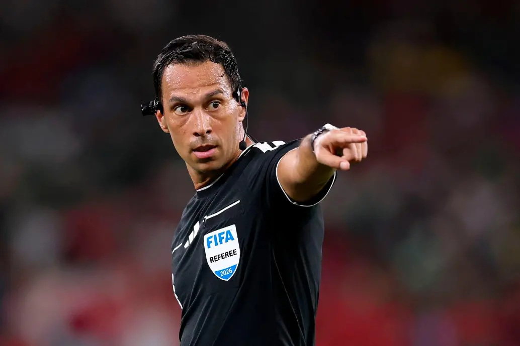 El árbitro argentino Facundo Tello será el líder de los seis jueces gauchos designados por FIFA para el duelo entre Francia y Marruecos, por los cuartos de final del Mundial de Norteamérica. FOTO GETTY 