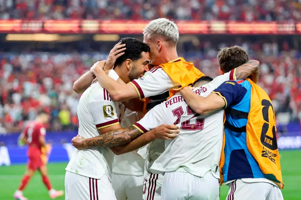 España venció a Portugal, con gol de Mikel Merino en los últimos minutos del juego y avanzó a los cuartos de final del Mundial de Norteamérica. FOTO GETTY