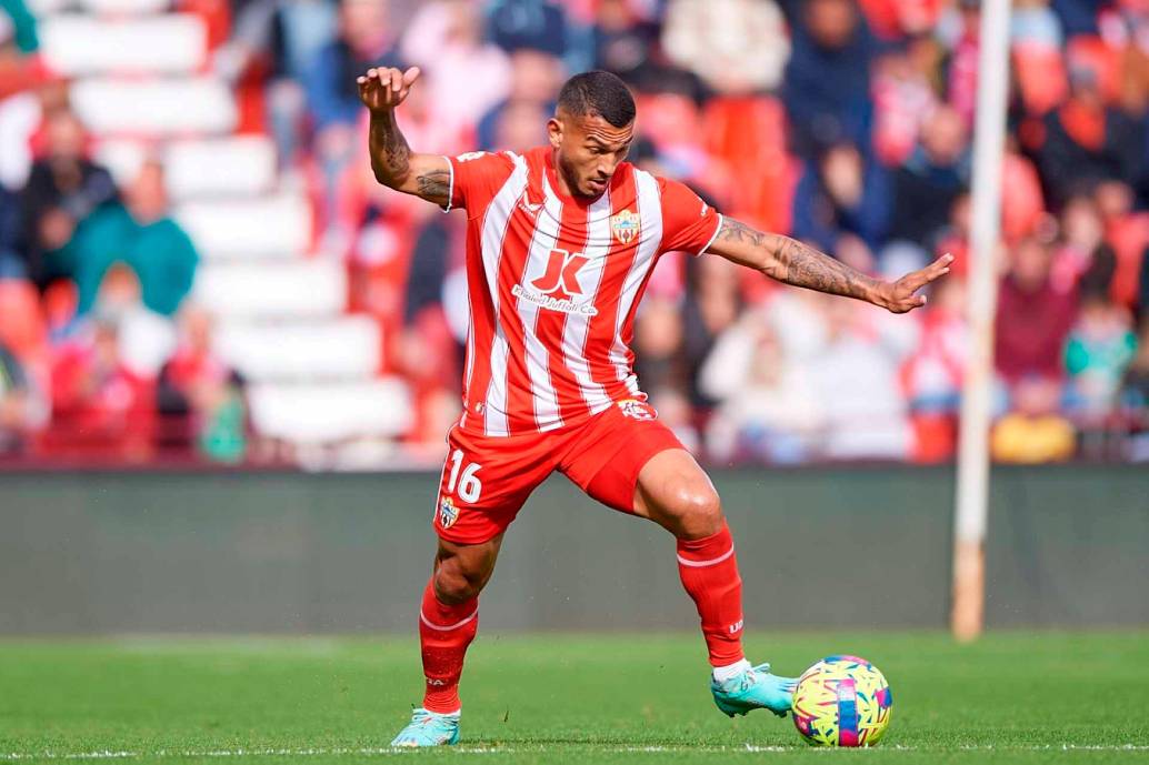 El delantero Luis Javier Suárez quien es figura con el Almeria de segunda división en España ya está en la concentración de Colombia en Barranquilla. FOTO GETTY 