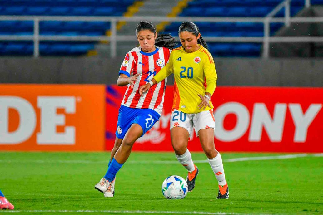 Colombia perdió con Paraguay en el hexagonal final del Sudamericano Sub-17 y ahora la ilusión del título no depende de las dirigidas por Carlos Paniagua. FOTO: FCF