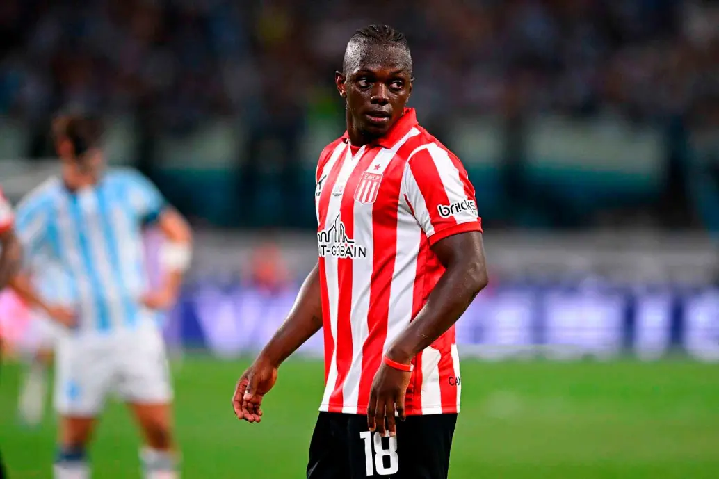 El extremo colombiano Edwuin Cetré quien pasó por Junior y por el DIM se podría convertir este lunes en nuevo jugador de Boca Juniors. FOTO GETTY 