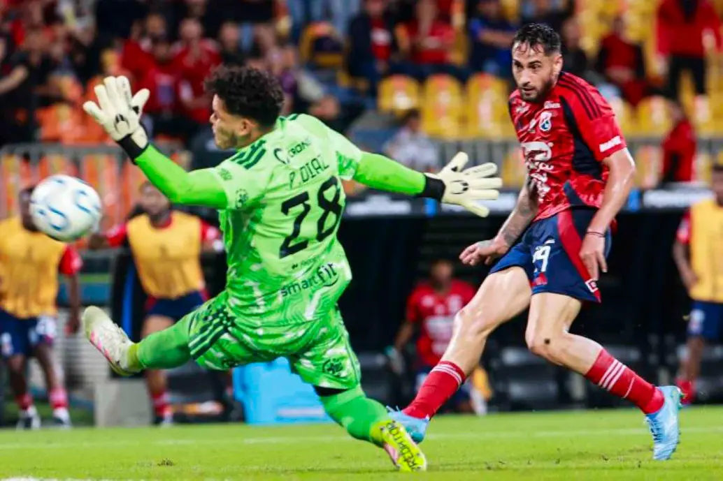 La principal esperanza de gol del Poderoso sigue siendo Francisco Fydriszewski, quien ajusta tres goles en la Copa Libertadores. FOTO MANUEL SALDARRIAGA 