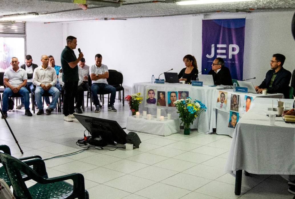 Durante los cuatro días de audiencias se conocieron los relatos de comparecientes sobre ejecuciones extrajudiciales en distintas zonas del Valle de Aburrá. FOTO Julio César Herrera