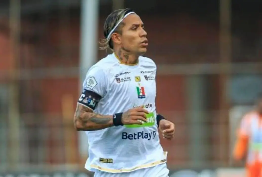 El delantero Dayro Moreno, máximo artillero del fútbol colombiano falló el penal en el Romelio Martínez y Once Caldas quedó eliminado de la semifinal de la Liga BetPlay. FOTO CAMILO SUÁREZ 