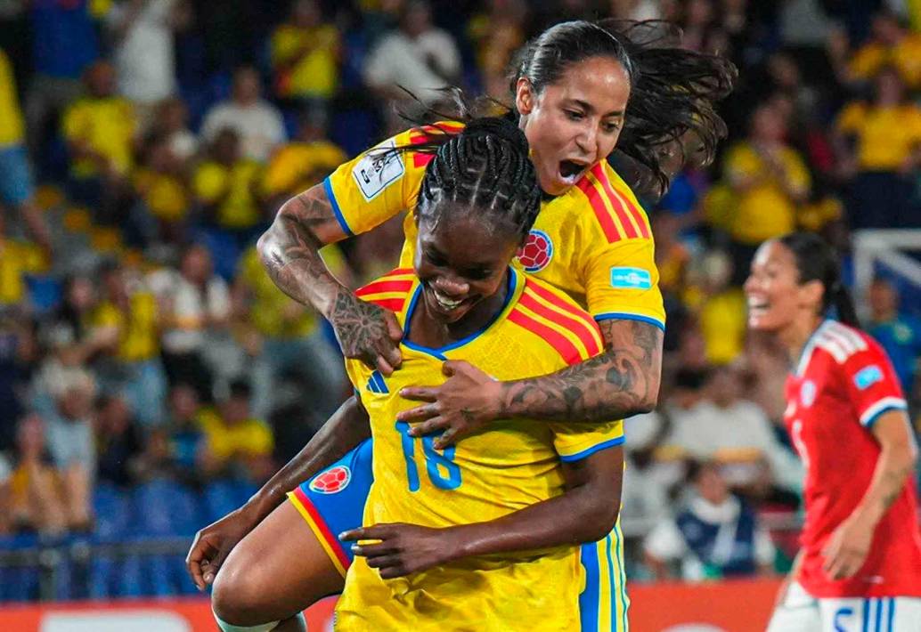 Linda Caicedo y Manuela Pavi serán titulares con la Selección Colombia Femenina este sábado, a las 6:00 de la tarde, como visitante ante Argentina. FOTO CORTESÍA FCF 