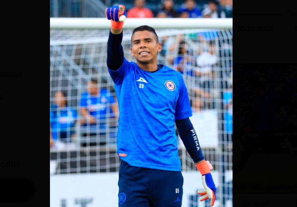 Kevin Mier el arquero colombiano que pasó por Atlético Nacional, y buscará el título de la Concacaf con Cruz Azul. FOTO TOMADA X @CruzAzul