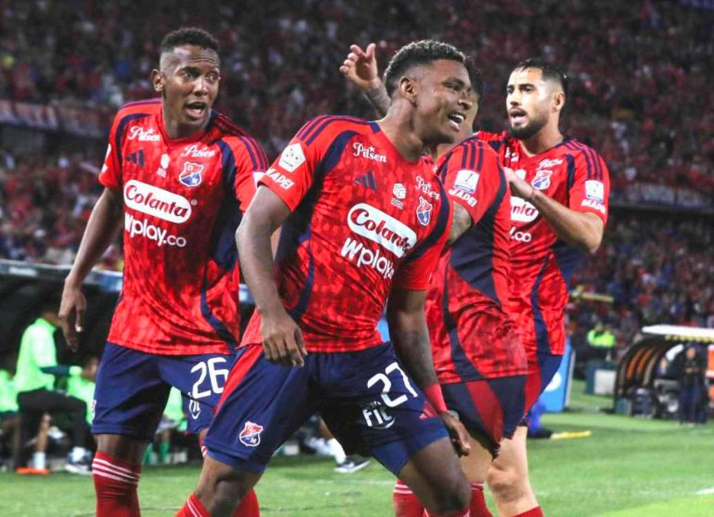 DIM se mide a Fortaleza en el Atanasio Girardot, por la fecha 16 de la Liga Betplay. FOTO MANUEL SALDARRIAGA 