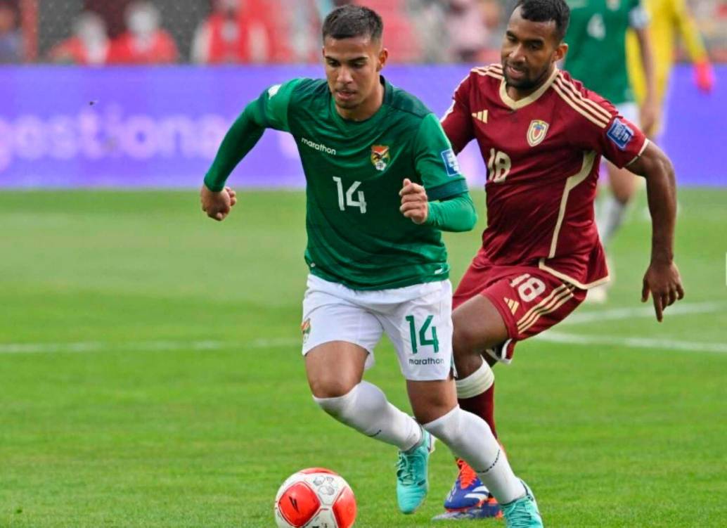 Los jugadores de Venezuela y Bolivia disputarán la última fecha de la Eliminatoria con la necesidad de un triunfo para definir el cupo de repechaje de Conmebol. FOTO: Tomada de X @CONMEBOL 