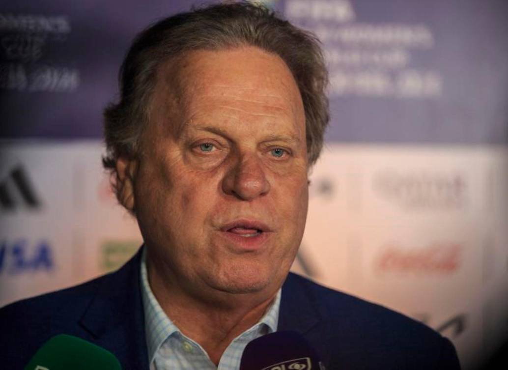 Ramón Jesurun presidente de la Federación Colombiana de Fútbol, anunció que Guadalajara será la sede de Colombia en el Mundial. FOTO CAMILO SUÁREZ 