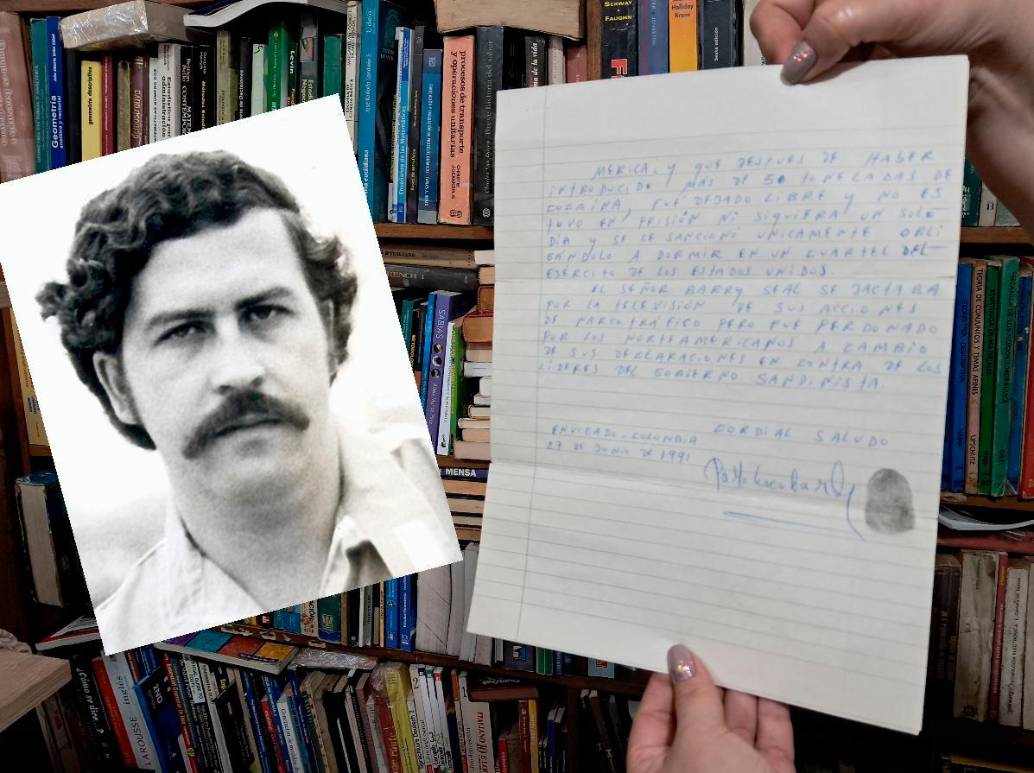 La carta de Pablo Escobar fue encontrada en 2017 dentro de un libro de Física, pero fue guardada y salió a la luz en la Semana Santa de 2026. FOTOS: NELSON MATTA COLORADO Y CORTESÍA.