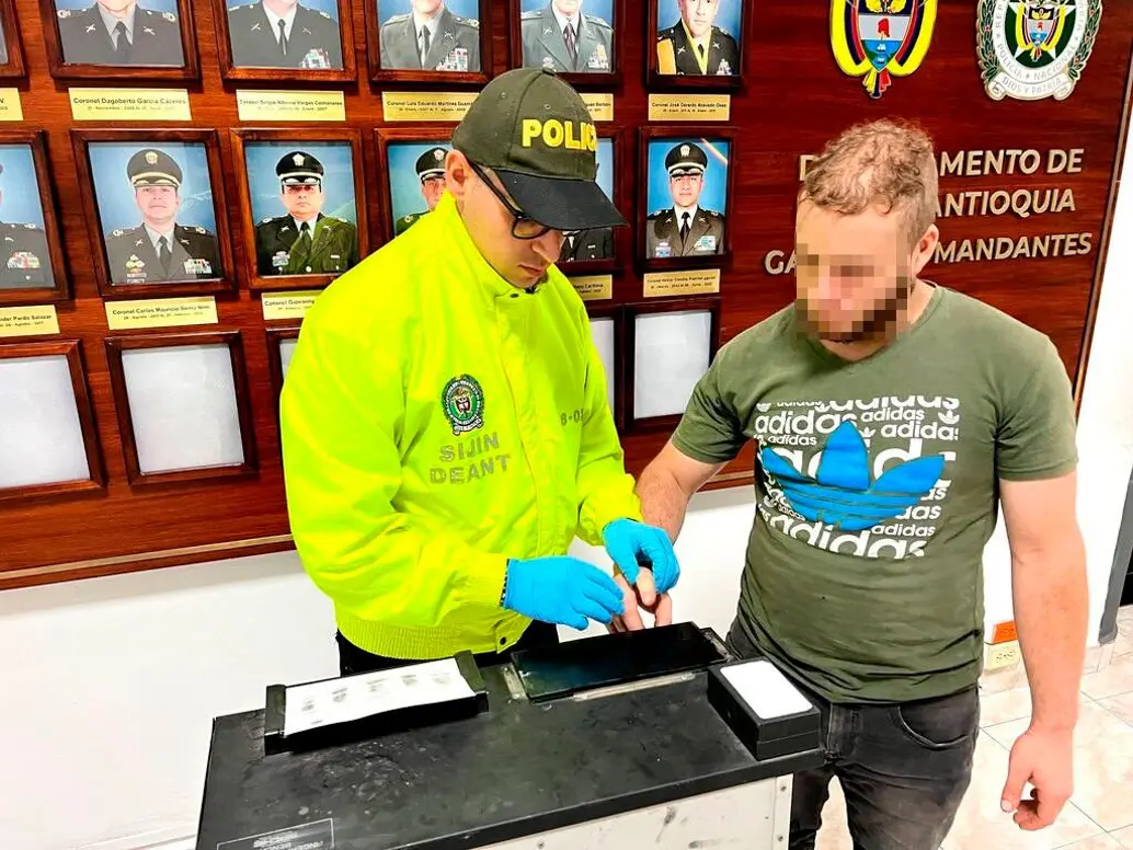 Alias Mono Leo fue capturado en el barrio Caicedo de Medellín. FOTOS Cortesía Policía Antioquia