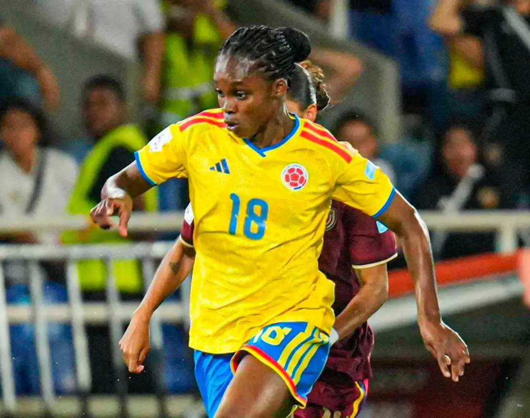 La delantera Linda Caicedo del Real Madrid fue la mejor calificada en el duelo de Colombia ante Venezuela, solo le faltó el gol, pero fue la que más opciones creó en el área vinotinto. FOTO CORTESÍA FCF