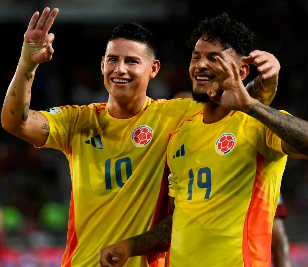 James Rodríguez, Luis Suárez y Jefferson Lerma, los colombianos seleccionados en el once ideal de la Eliminatoria, según elección de Conmebol. FOTO CORTESÍA FCF 