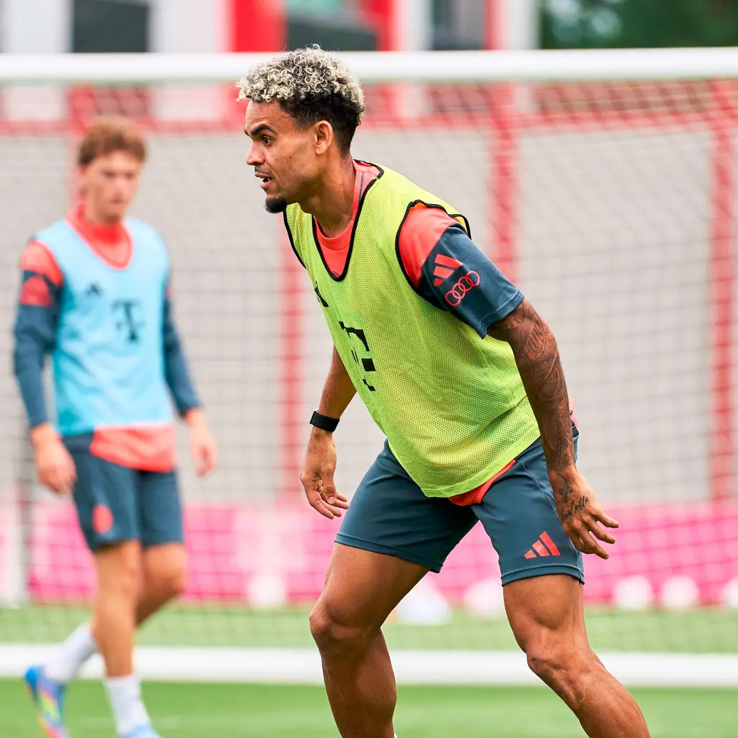 Luis Díaz durante uno de los entrenamientos del Bayern de Múnich. FOTO @FCBayern