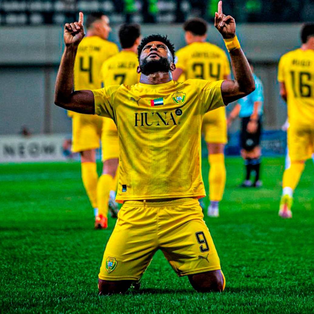 Miguel Borja celebrando sus anotaciones con el Al Wasl. FOTO AL WASL
