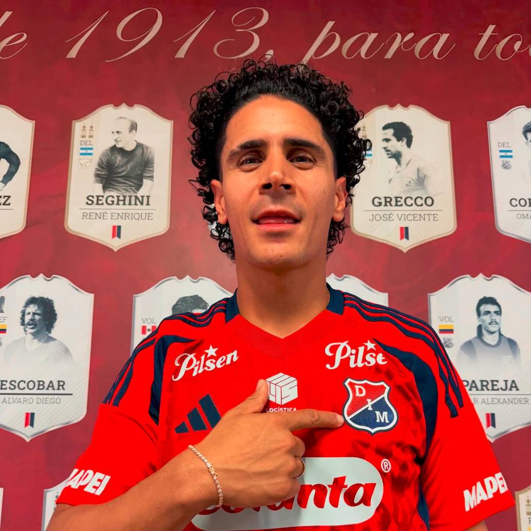 Daniel Cataño está listo para hacer su debut con el Medellín. FOTO @DIM_Oficial