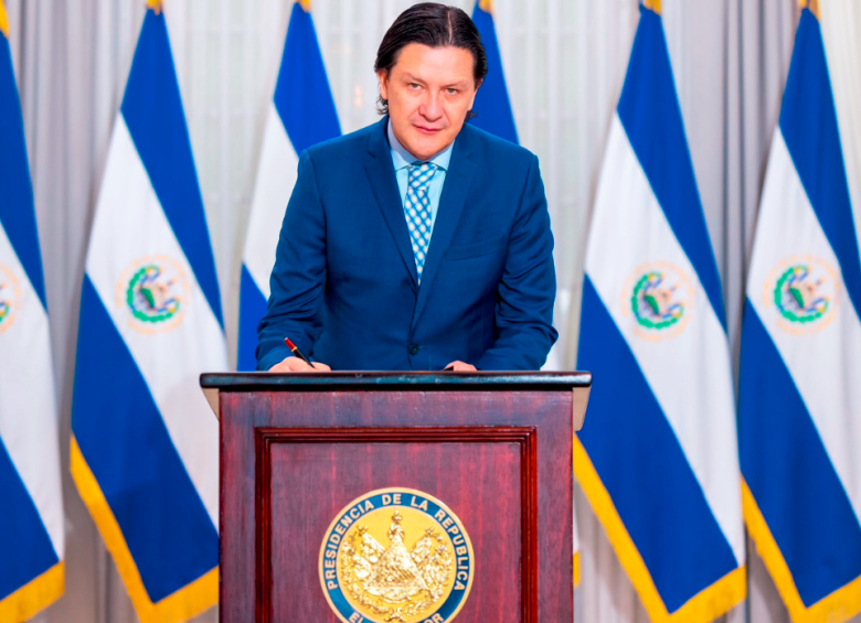 El abogado Andrés Guzmán, nombrado comisionado por el gobierno de El Salvador. FOTO: Tomada de redes Presidencia El Salvador