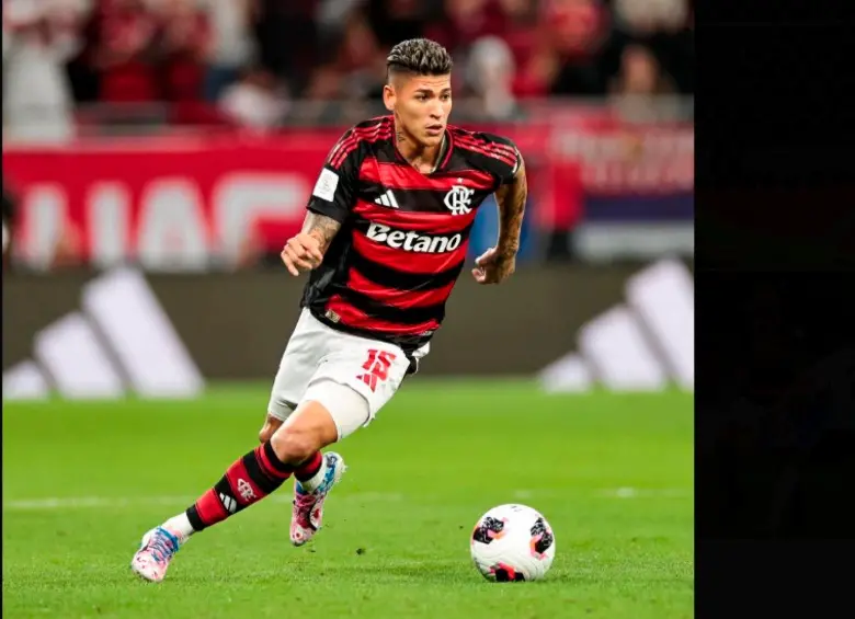 El colombiano Jorge Carrascal posiblemente será titular con Flamengo, este miércoles en la final por la Copa Intercontinental ante el PSG. FOTO TOMADA X@Flamengo_es