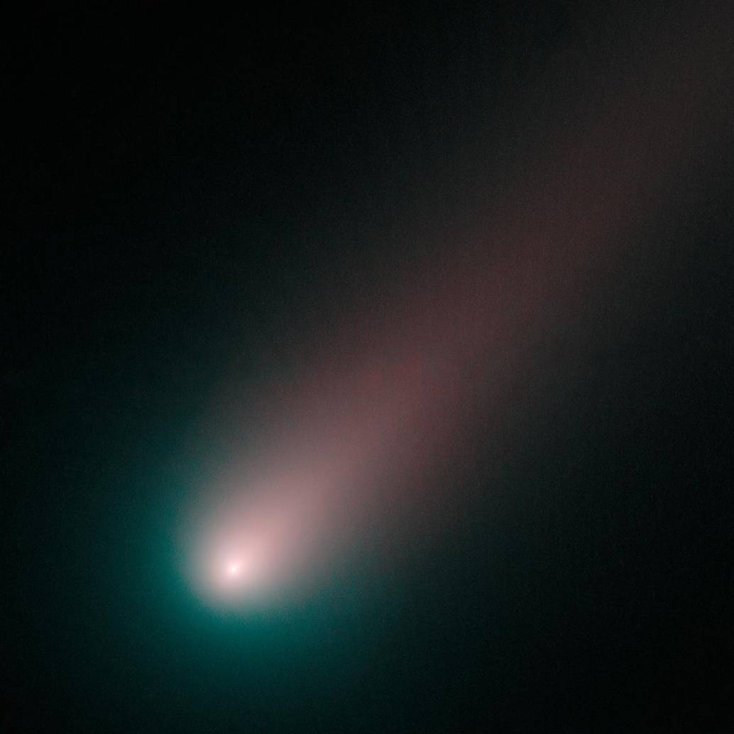 El cometa Ison o ‘cometa kamikaze’ fue visto por primera vez en 2012, pero se desintegró totalmente al pasar muy cerca del sol. Foto NASA, ESA y el Hubble Heritage Team (STScl/AURA)