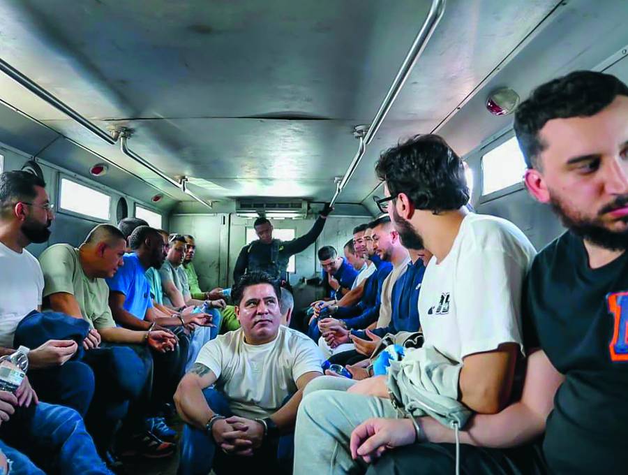 La medida no solo implica sacar de Itagüí a algunos de los principales jefes de estructuras criminales del Valle de Aburrá, también está relacionada con una determinación más amplia: el cierre del pabellón en el que permanecían concentrados estos internos de alto perfil. FOTO Inpec