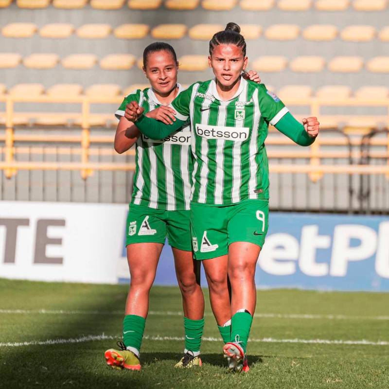 Manuela González celebra con Atlético Nacional uno de los 14 goles que ha marcado en la Liga Femenina. Este miércoles espera celebrar más tantos en el Atanasio Girardot en la semifinal. FOTO CORTESÍA ATLÉTICO NACIONAL 