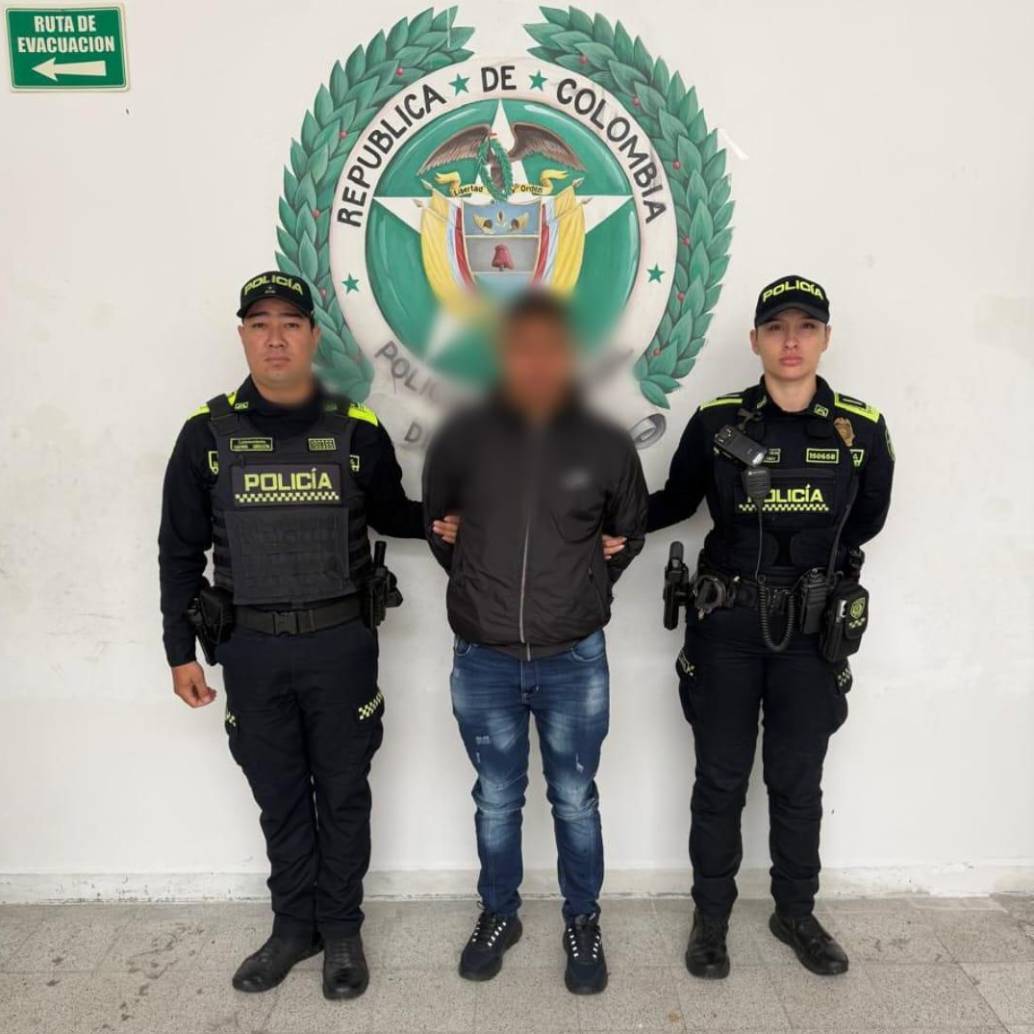 Hombre señalado de tocar las partes íntimas de una adolescente en Medellín. FOTO: POLICÍA