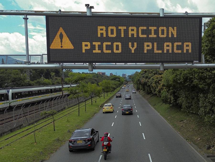 Las autoridades del Valle de Aburrá anunciaron que la rotación del pico y placa para el segundo semestre de este año se tiene prevista para la primera semana de agosto, en medio de la Feria de las Flores. FOTO: MANUEL SALDARRIAGA