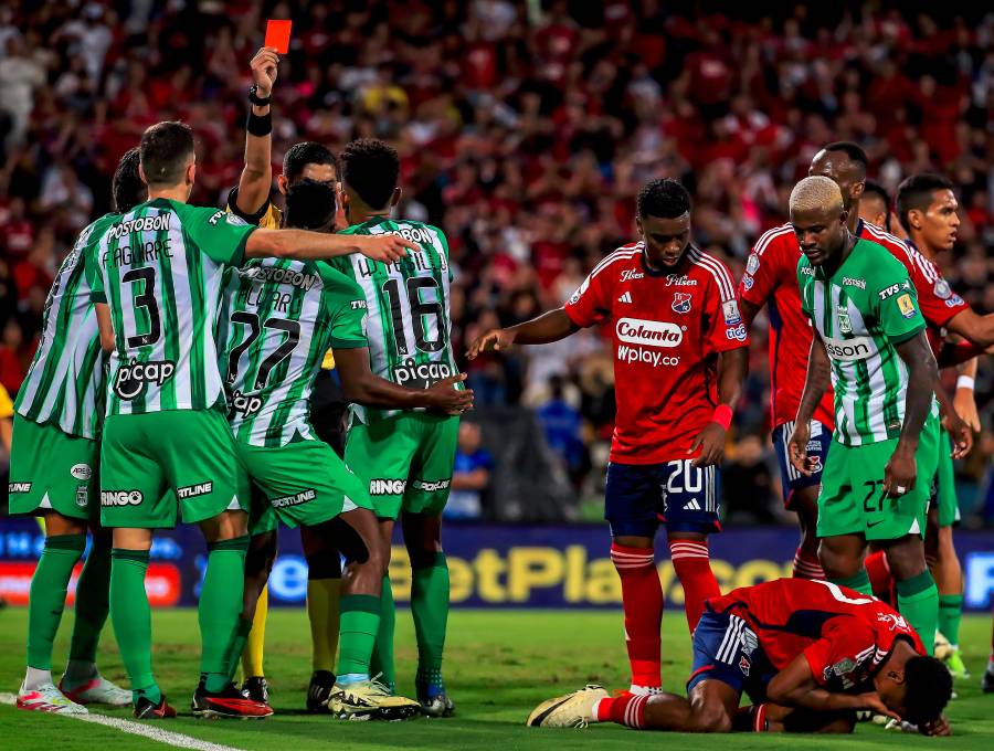 Hasta acá se han sacado 75 tarjetas rojas en la Liga. FOTO JAIME PÉREZ