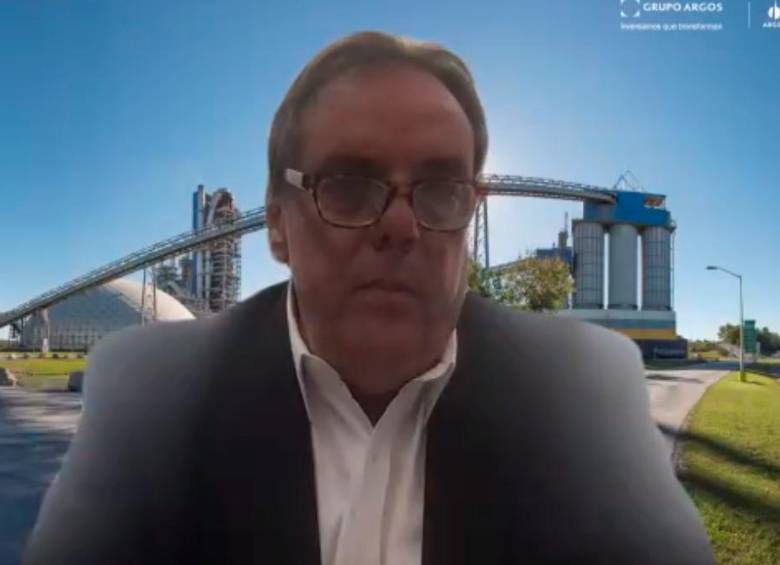 Jorge Mario Velásquez, presidente de Grupo Argos, dio detalles del acuerdo suscrito con IHC y el Grupo Gilinski. FOTO tomada de Zoom