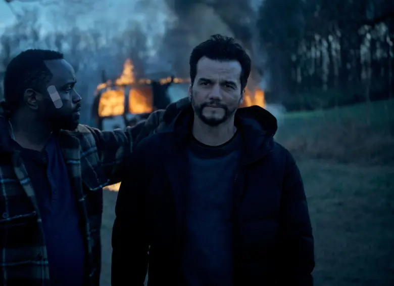 Brian Tyree Henry y Wagner Moura son los protagonistas de Dope Thief: ladrones de drogas, que se puede ver en Apple TV+. FOTO Cortesía