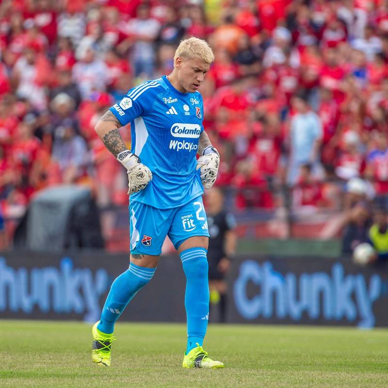 El arquero uruguayo Washington Aguerre solo ha recibido nueve goles desde que llegó al fútbol profesional colombiano a inicios del 2025. FOTO: JUAN ANTONIO SÁNCHEZ